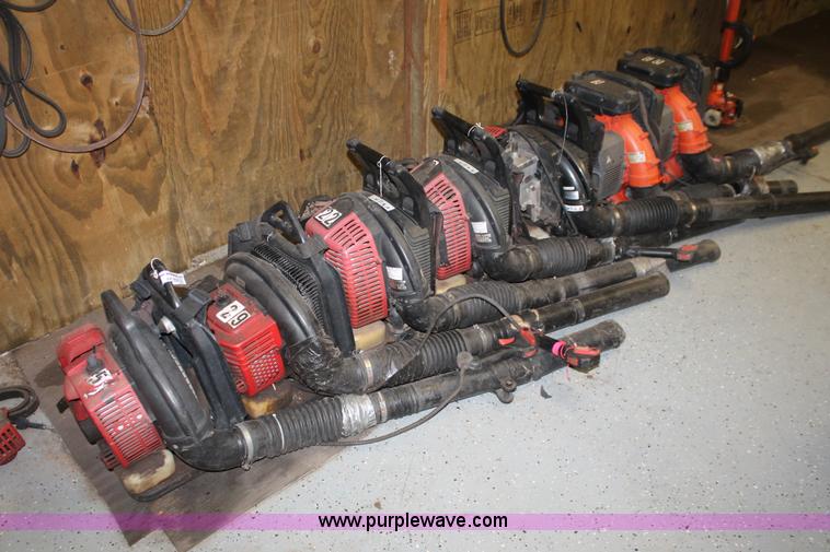 image for item AK9593 (7) assorted blowers