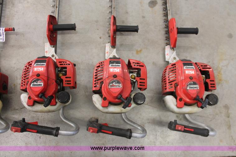 image for item AK9596 (5) Shindaiwa HT254 hedge trimmers