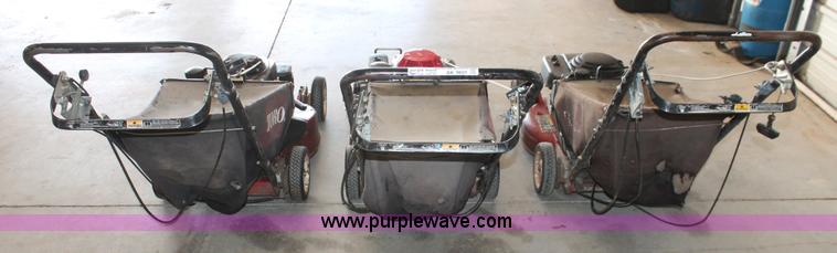 image for item AK9601 (3) Toro push mowers