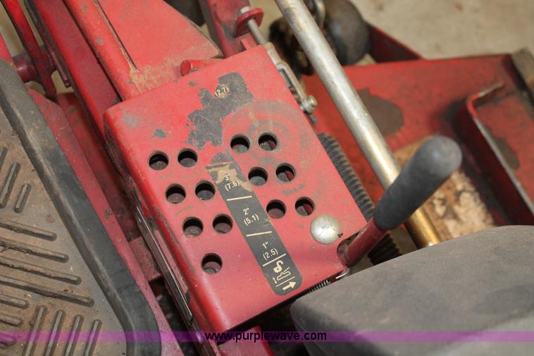 image for item AK9607 Ferris IS1500Z ZTR commercial lawn mower