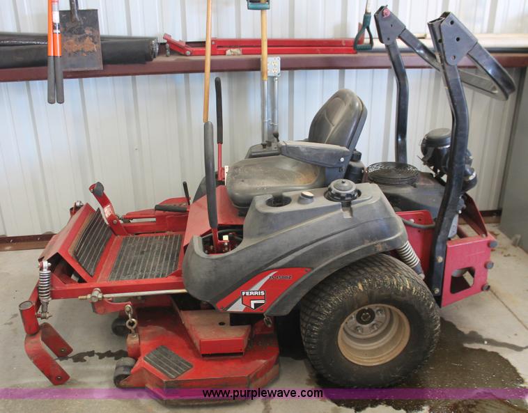 image for item AK9609 (2) Ferris IS1500Z ZTR commercial lawn mowers