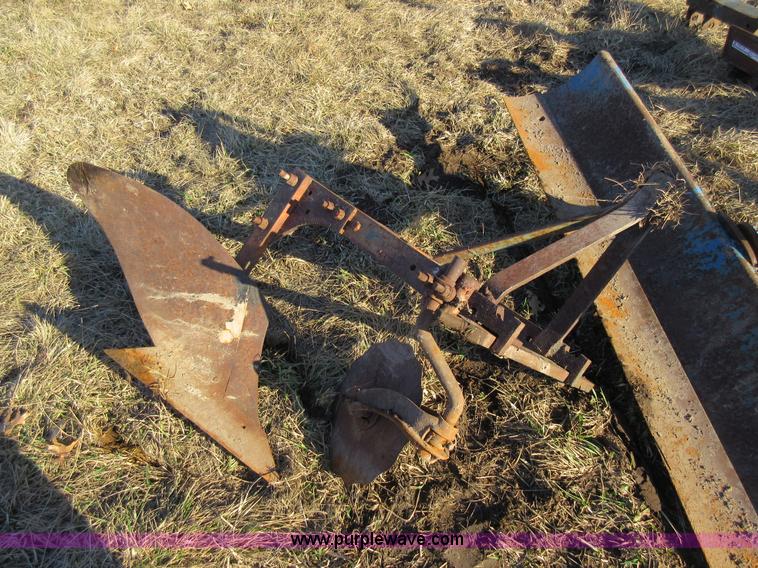 image for item AV9938 Single bottom plow