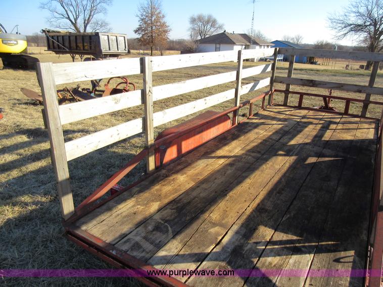 image for item AV9941 Utility trailer