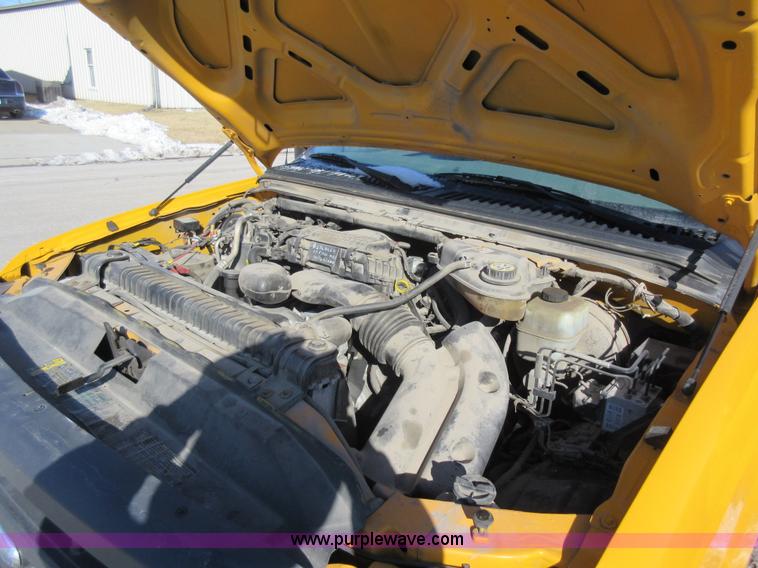 image for item AW9083 2005 Ford F250 Super Duty pickup truck