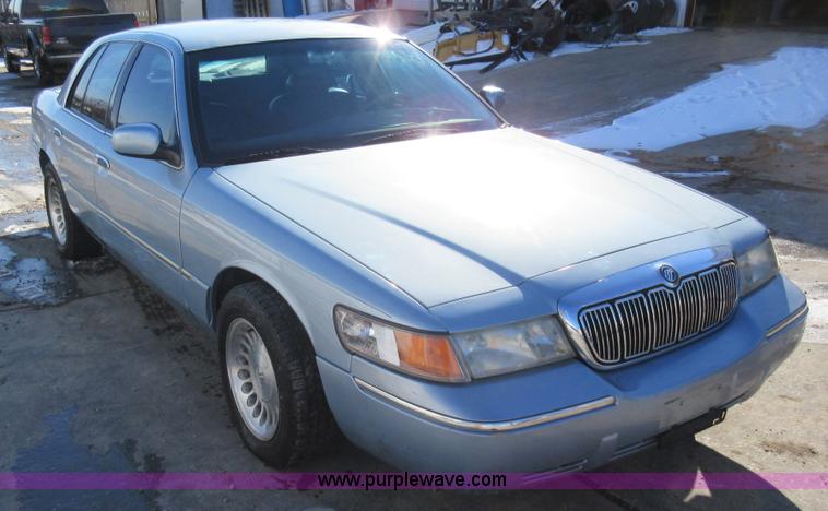 image for item AW9084 2003 Ford Crown Victoria Police Interceptor