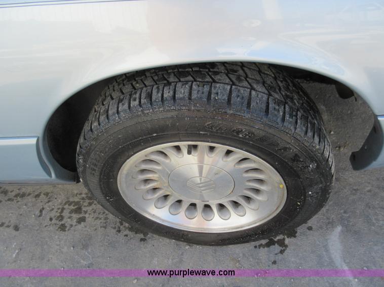 image for item AW9084 2003 Ford Crown Victoria Police Interceptor