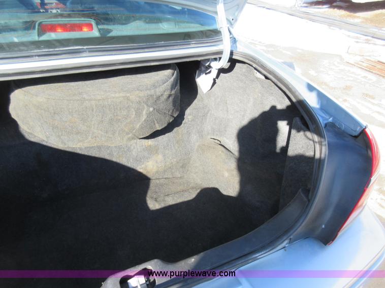 image for item AW9084 2003 Ford Crown Victoria Police Interceptor