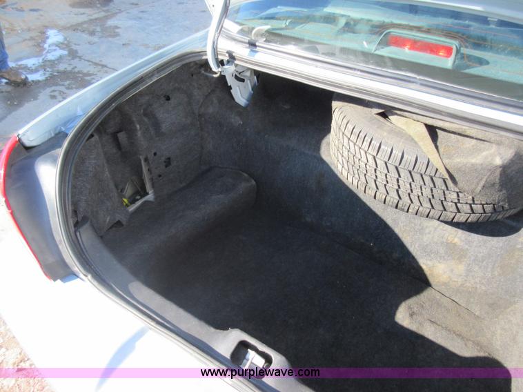 image for item AW9084 2003 Ford Crown Victoria Police Interceptor