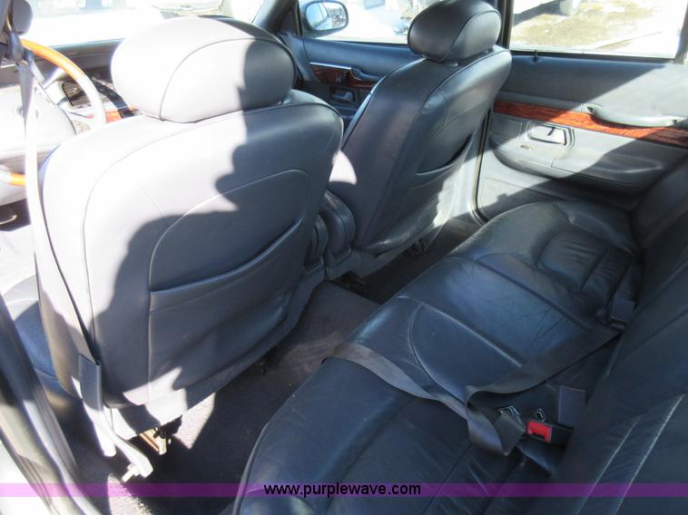 image for item AW9084 2003 Ford Crown Victoria Police Interceptor