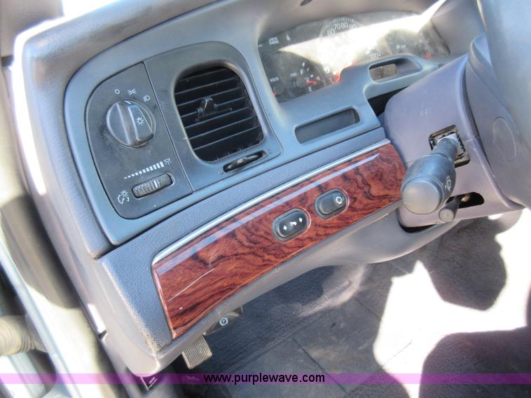 image for item AW9084 2003 Ford Crown Victoria Police Interceptor