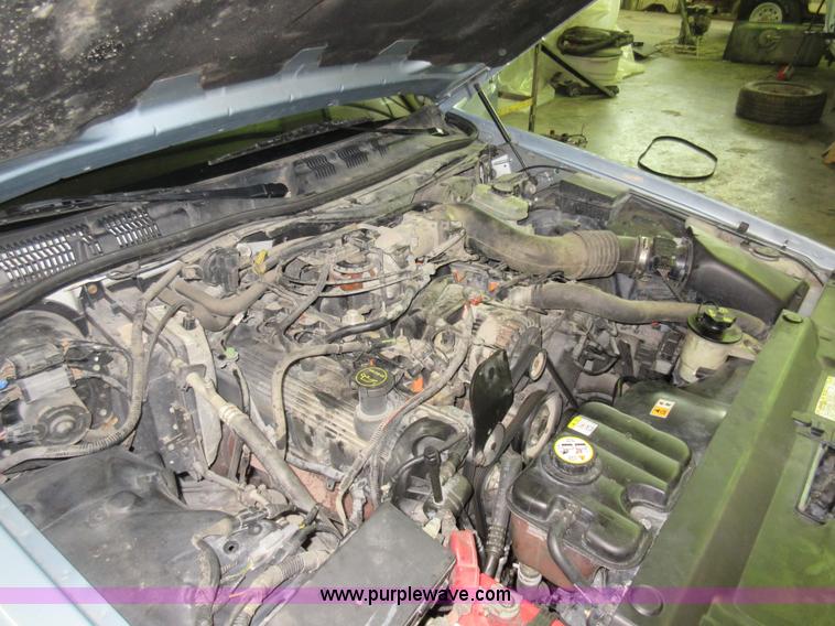 image for item AW9084 2003 Ford Crown Victoria Police Interceptor