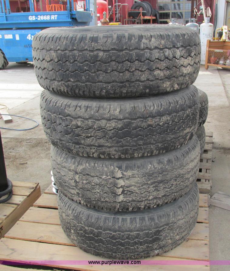 image for item AY9695 (6) tires and wheels