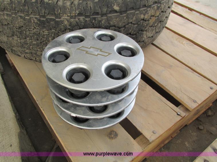 image for item AY9695 (6) tires and wheels