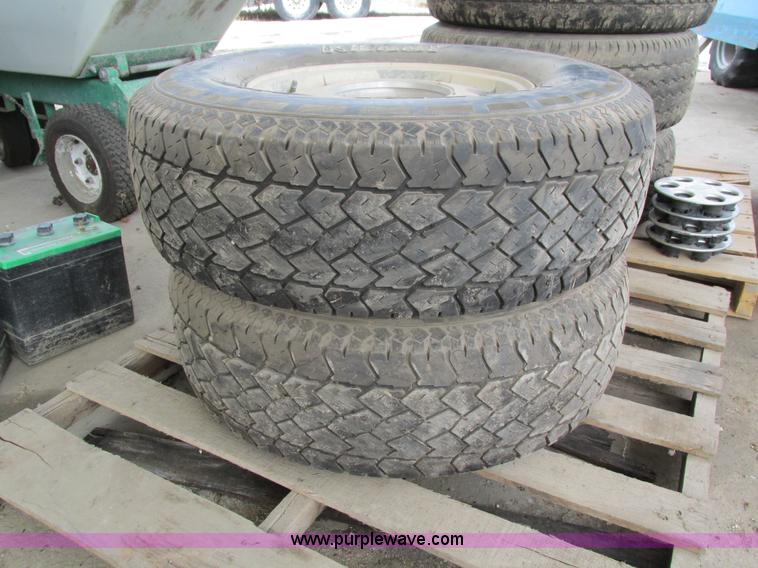 image for item AY9695 (6) tires and wheels