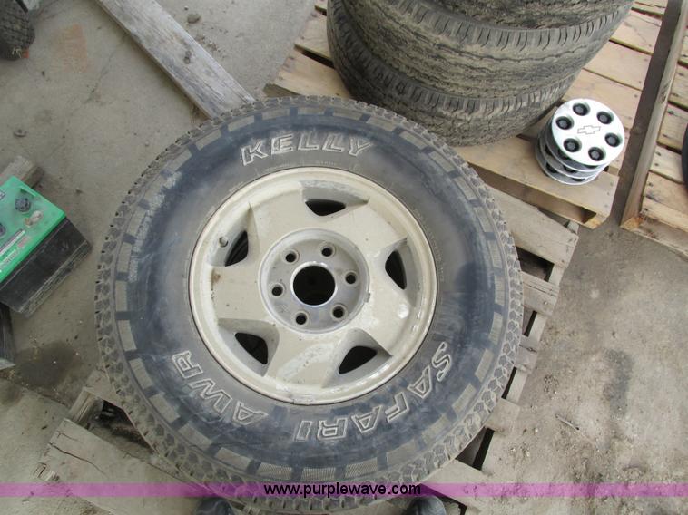 image for item AY9695 (6) tires and wheels