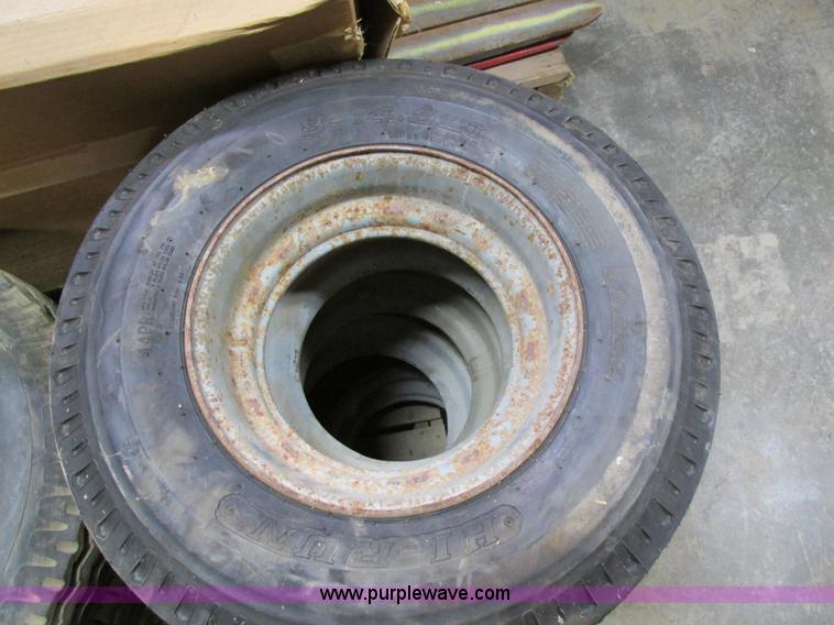 image for item AY9696 (9) tires and wheels