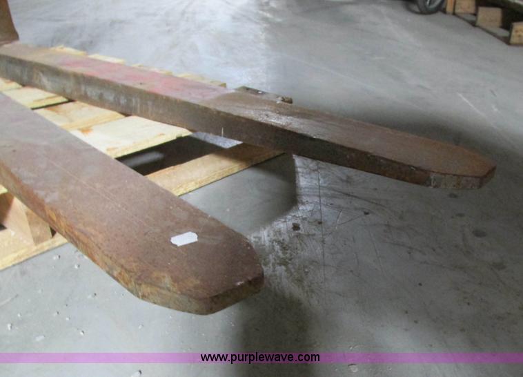 image for item AY9707 (2) forks