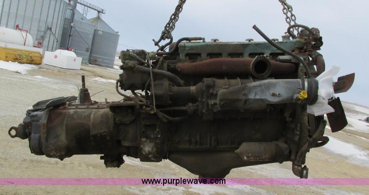 image for item AY9709 Detroit Diesel six cylinder diesel engine