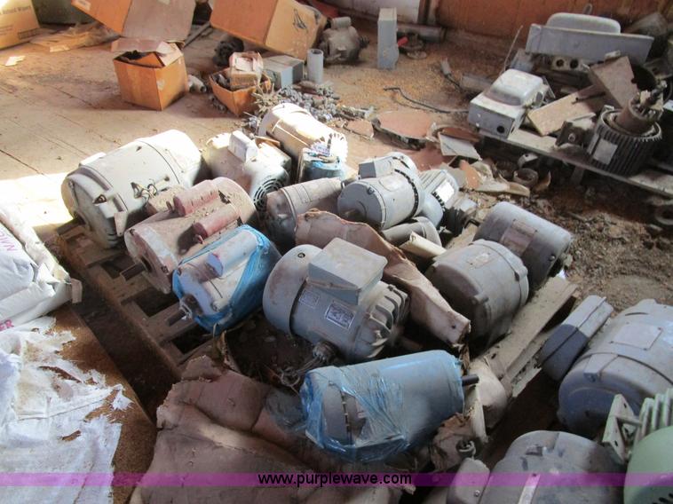 image for item BA9395 (15) electric motors