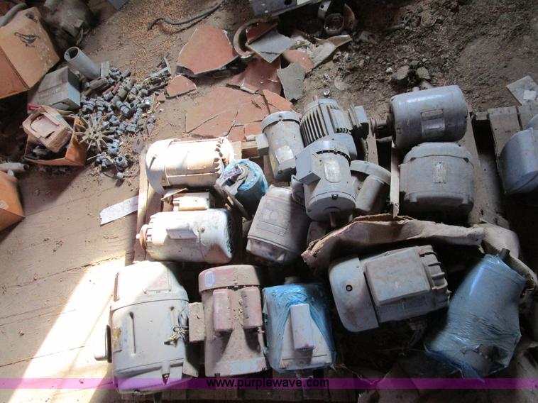 image for item BA9395 (15) electric motors