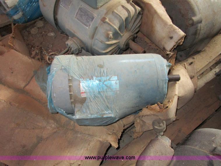 image for item BA9395 (15) electric motors