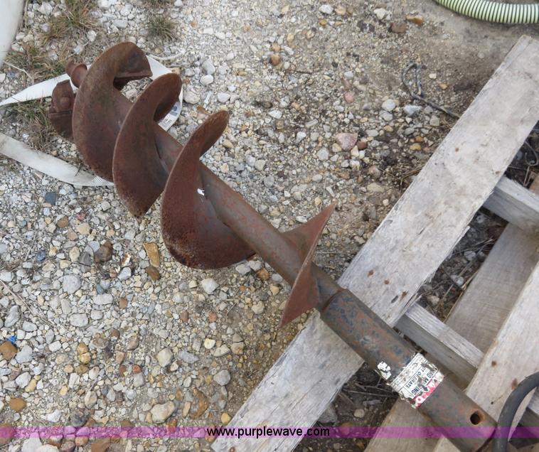 image for item BM9946 Leon Ram hydraulic auger