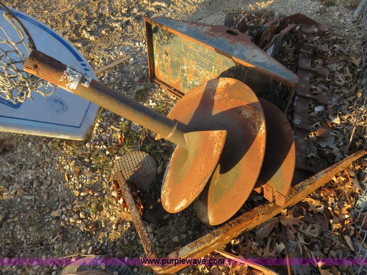 image for item BM9946 Leon Ram hydraulic auger