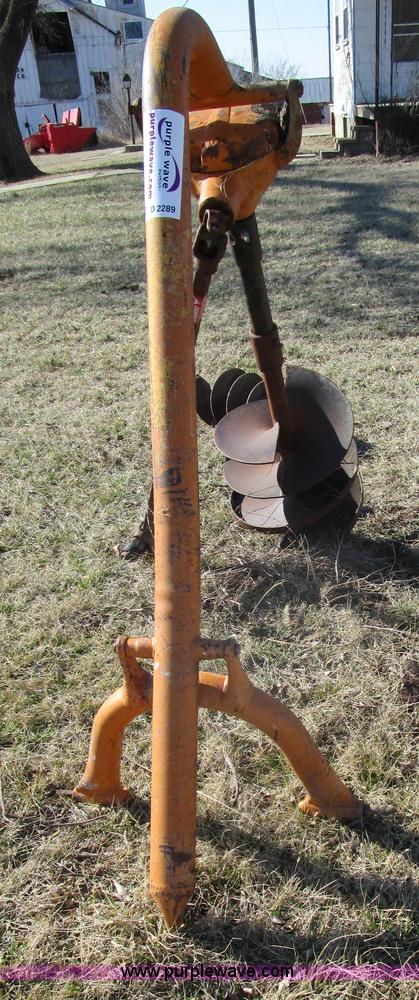 image for item D2289 Post hole auger