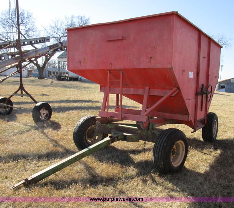 image for item D2294 Gravity wagon