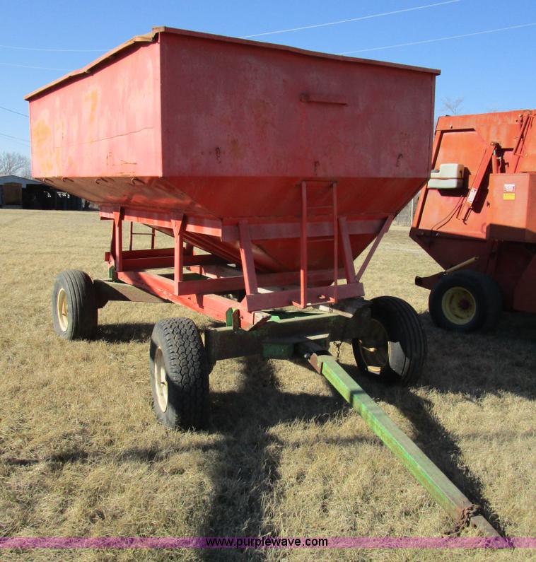 image for item D2294 Gravity wagon