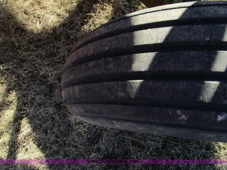 image for item D2294 Gravity wagon