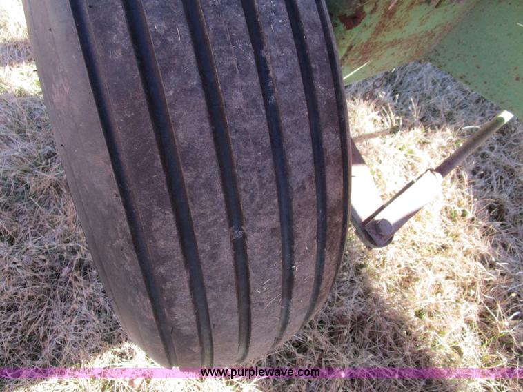 image for item D2294 Gravity wagon