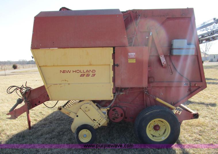 image for item D2295 1989 New Holland 853 round baler