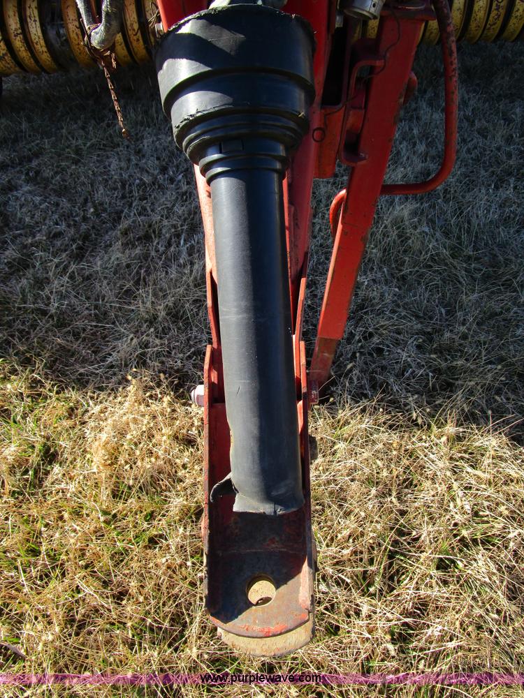 image for item D2295 1989 New Holland 853 round baler