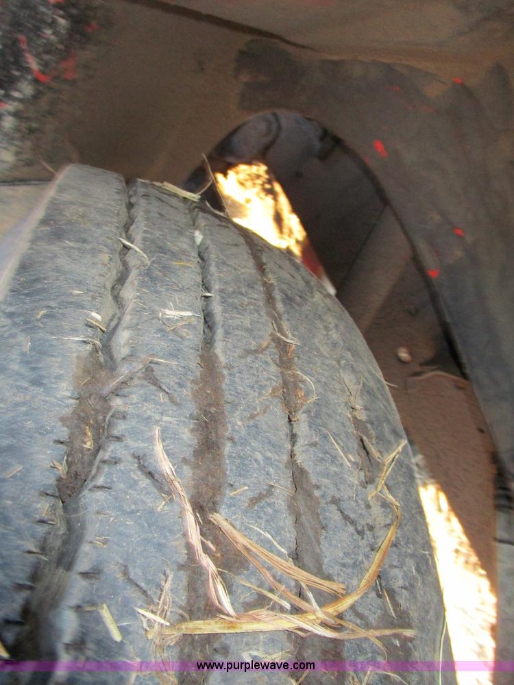 image for item D2296 1996 International 8100 flatbed truck