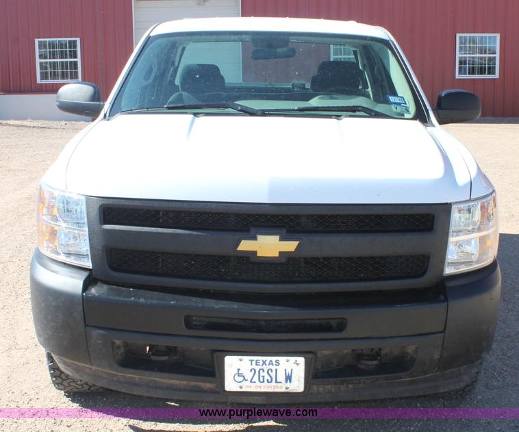 image for item H1623 2012 Chevrolet Silverado 1500 Crew Cab pickup truck