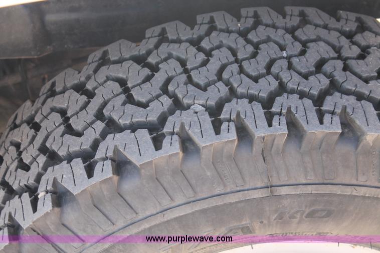 image for item H1623 2012 Chevrolet Silverado 1500 Crew Cab pickup truck