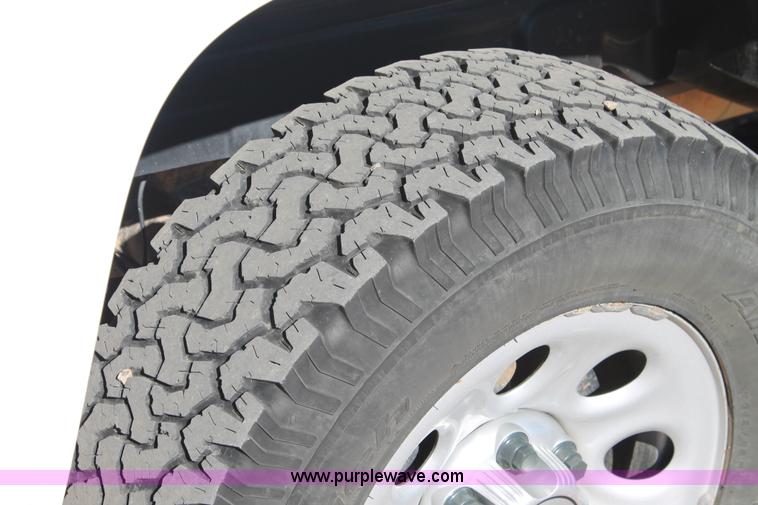 image for item H1623 2012 Chevrolet Silverado 1500 Crew Cab pickup truck