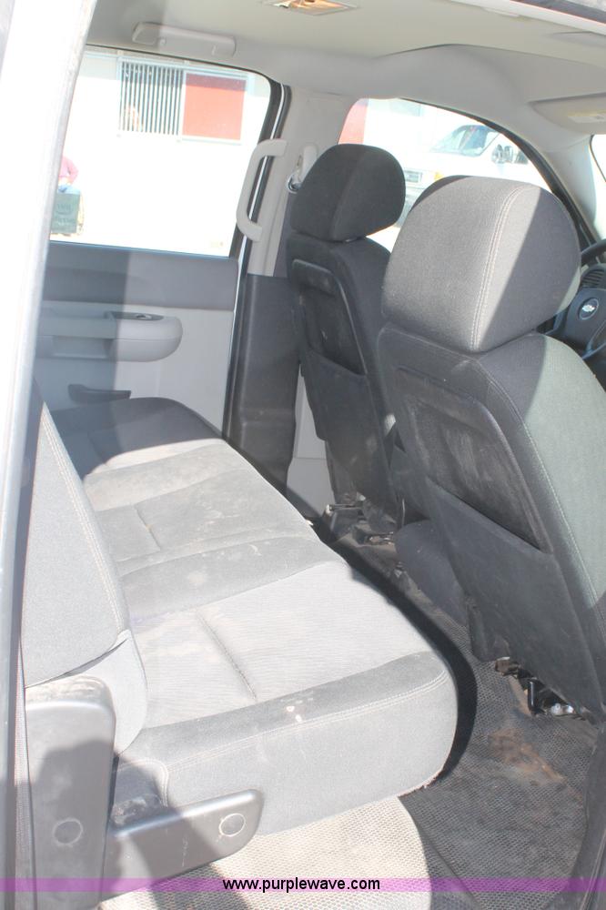 image for item H1623 2012 Chevrolet Silverado 1500 Crew Cab pickup truck