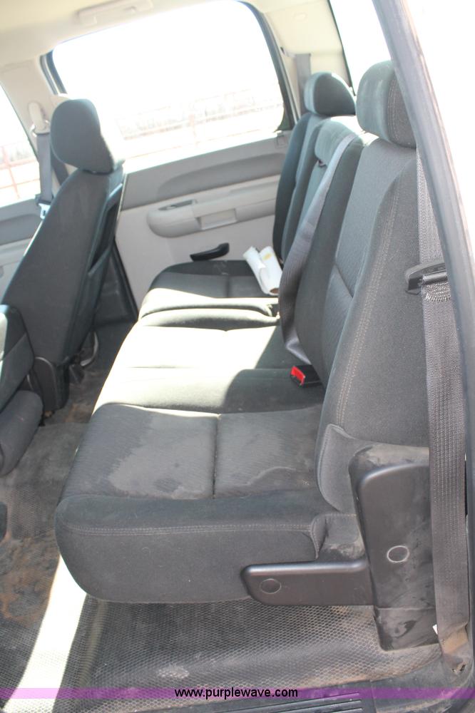 image for item H1623 2012 Chevrolet Silverado 1500 Crew Cab pickup truck