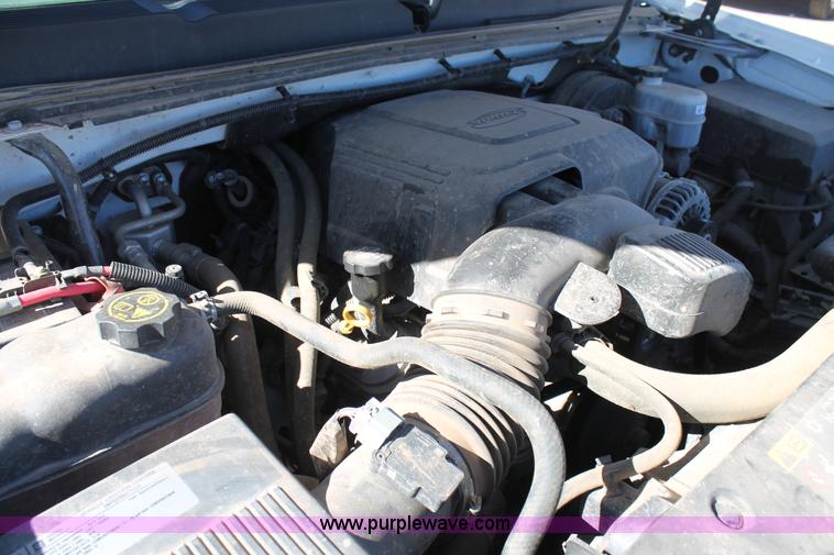 image for item H1623 2012 Chevrolet Silverado 1500 Crew Cab pickup truck