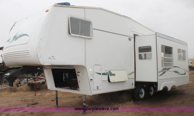 image for item H1638 2002 Forest River Wildcat camper