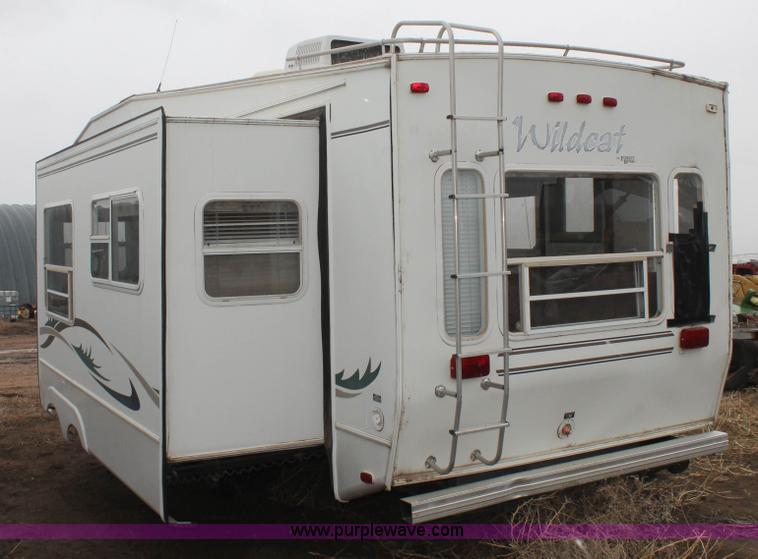 image for item H1638 2002 Forest River Wildcat camper