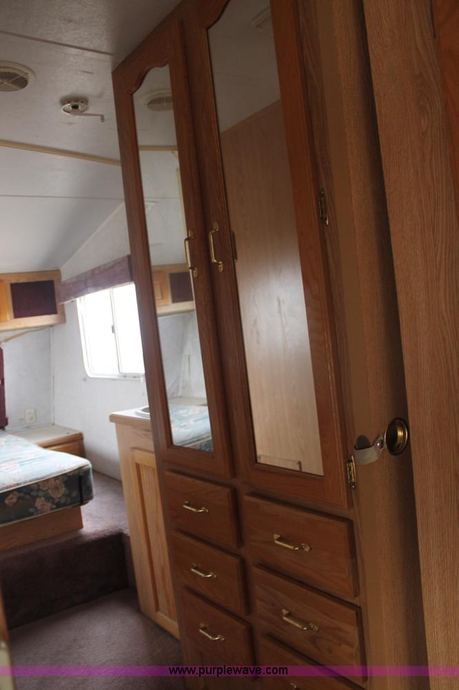 image for item H1638 2002 Forest River Wildcat camper