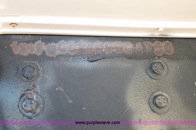 image for item H1638 2002 Forest River Wildcat camper