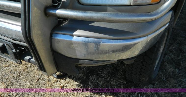 image for item H2260 2002 Ford F150 SuperCab pickup truck