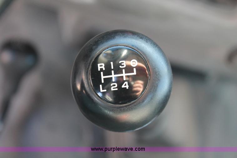 image for item H5932 2007 Ford F350 Super Duty XL cab and chassis