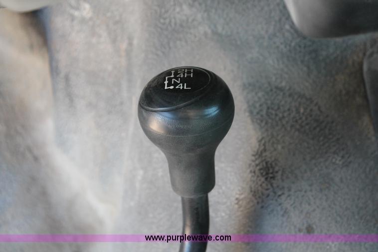 image for item H5932 2007 Ford F350 Super Duty XL cab and chassis