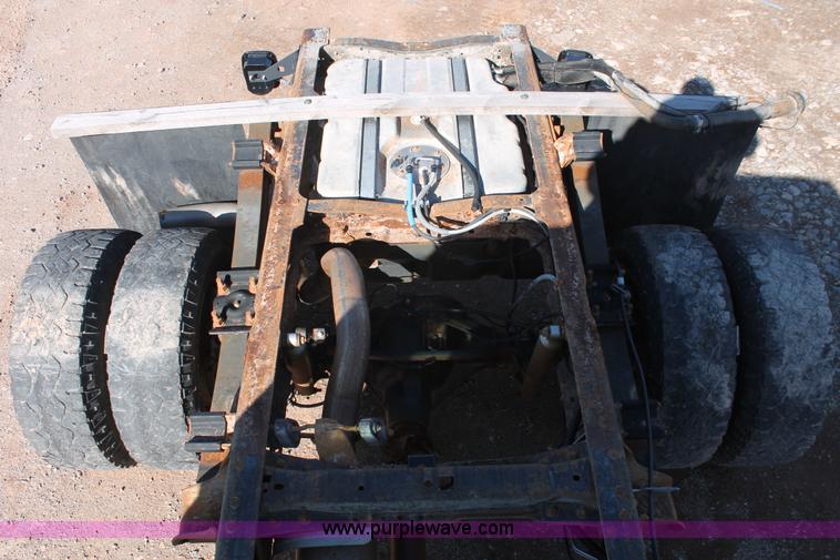 image for item H5932 2007 Ford F350 Super Duty XL cab and chassis