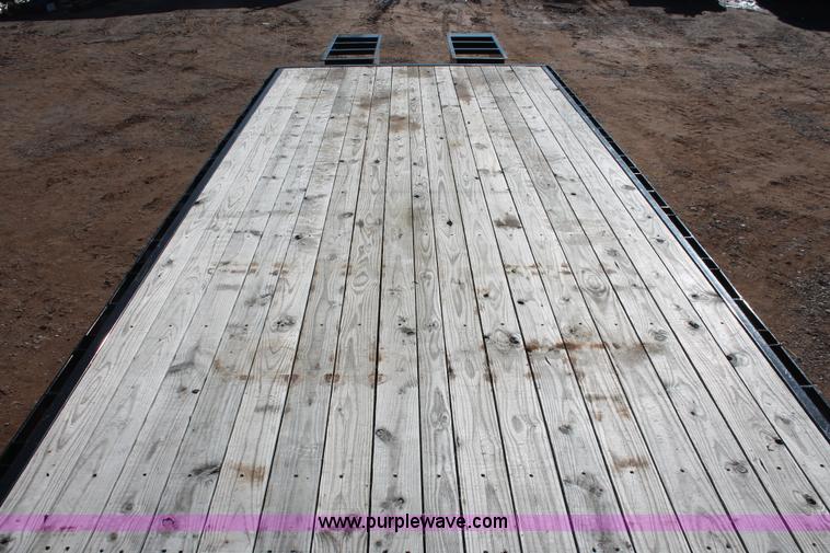 image for item H5963 2014 PJ F0302 gooseneck trailer